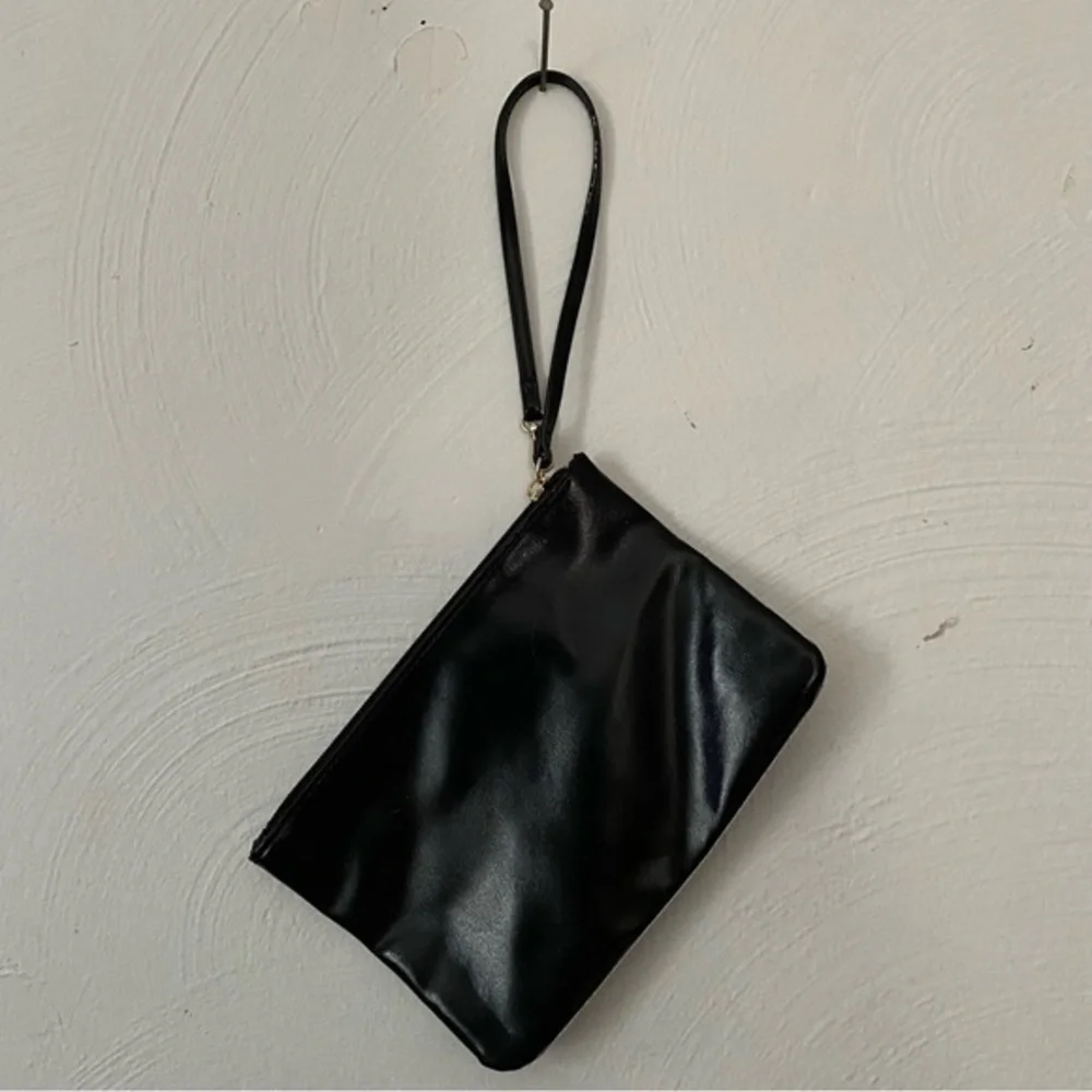 Victoria’s Secret Wristlet Purse Bag Full Zip New‎